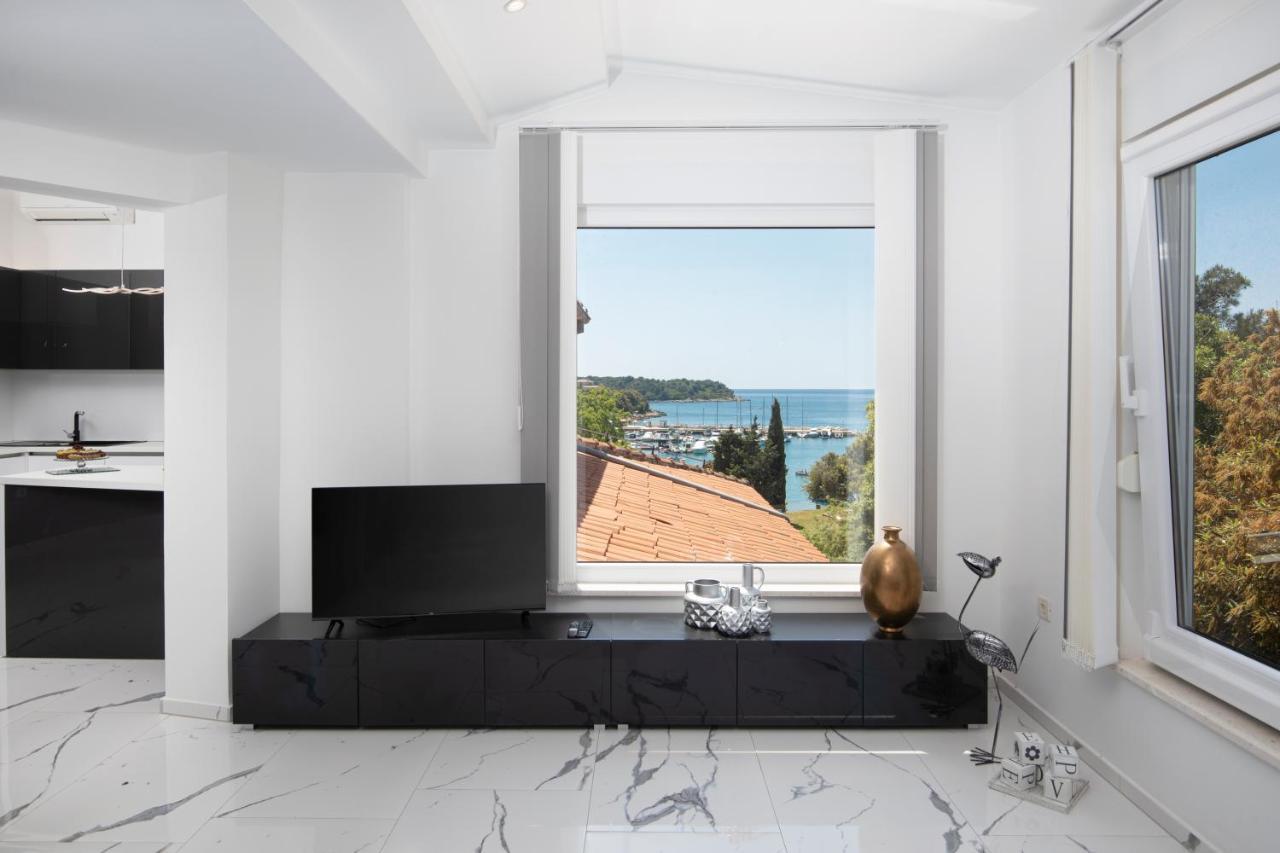 Pjescana Uvala Sea View Apartment Екстериор снимка